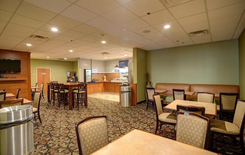 Holiday Inn Express La Plata By Ihg מראה חיצוני תמונה