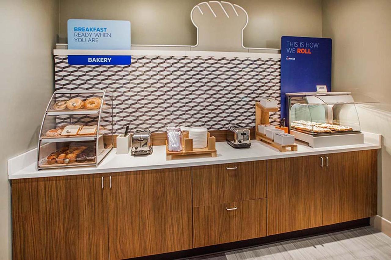 Holiday Inn Express La Plata By Ihg מראה חיצוני תמונה