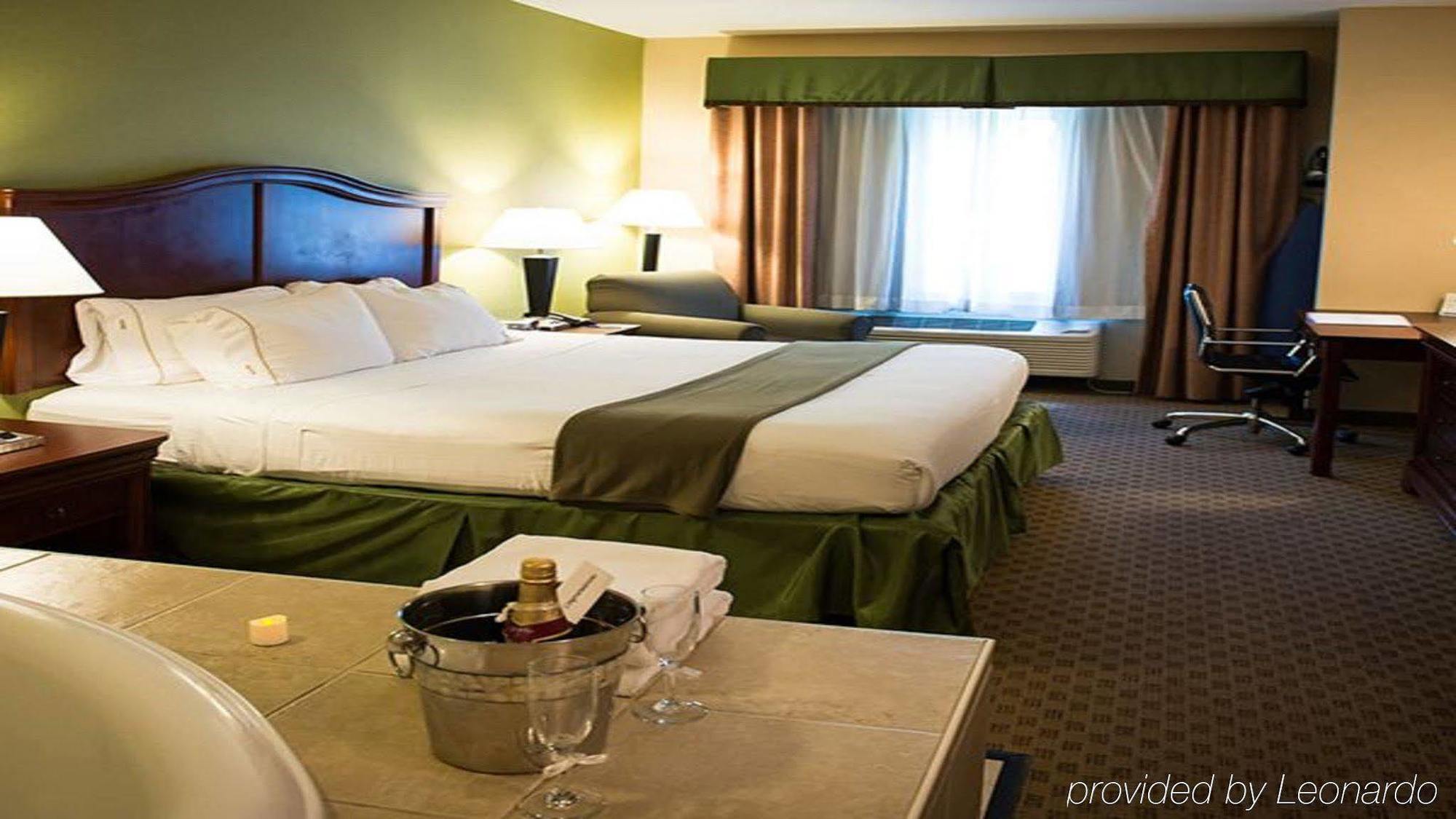 Holiday Inn Express La Plata By Ihg מראה חיצוני תמונה